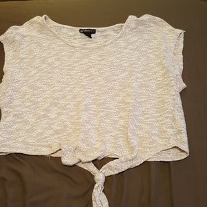 Short sleeve crop top